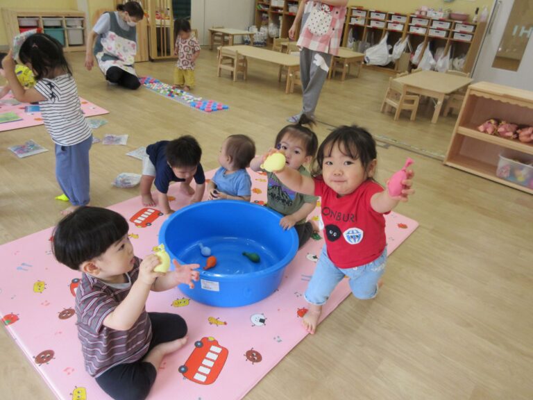 今日の保育室での様子